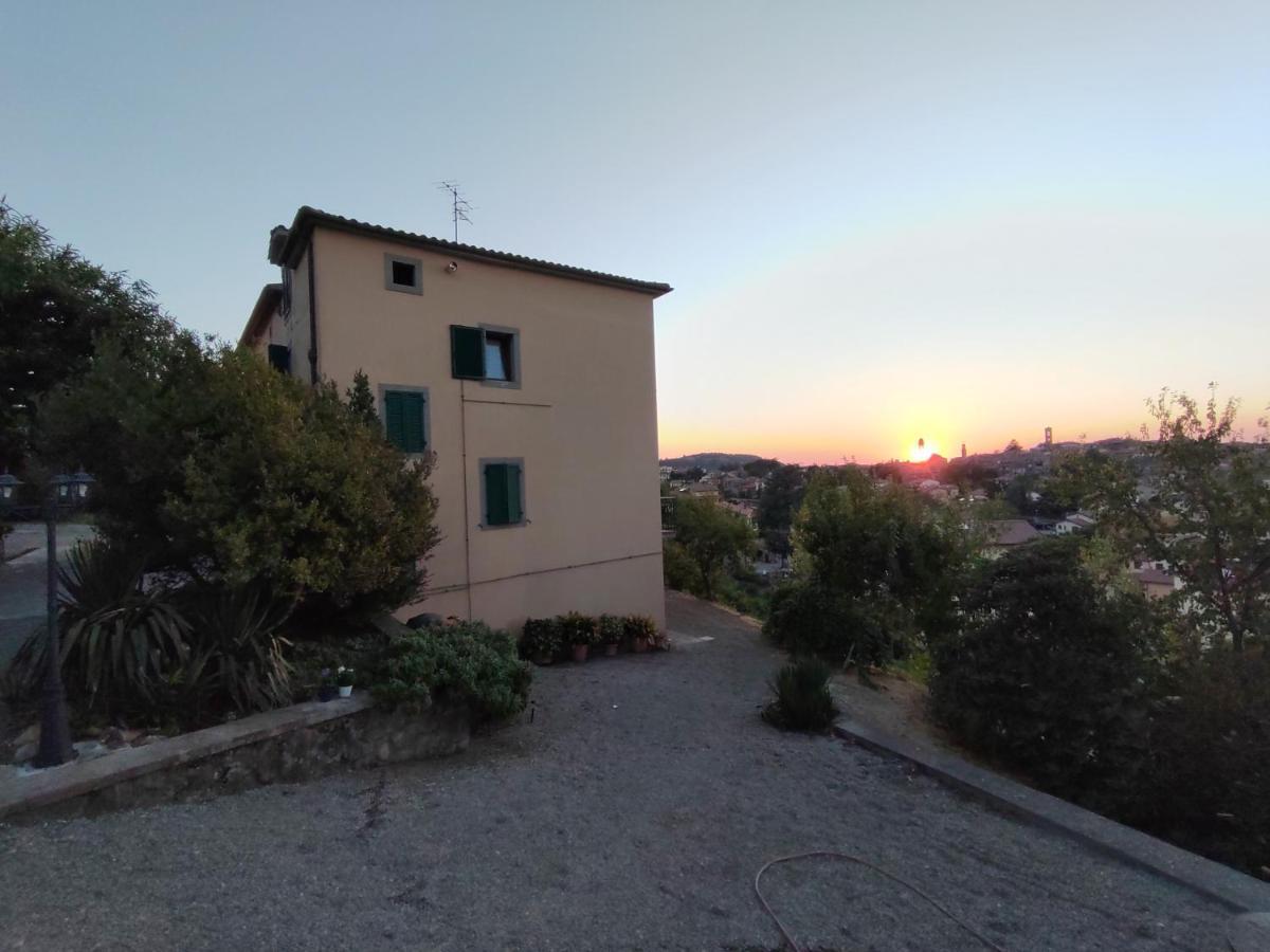 Le Stanze Della Terrazza Sul Borgo Hotel Castel del Piano  Exterior photo